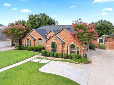 36 W Hillside Place