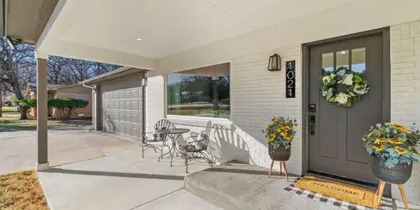 1021 Poe Street