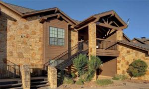 1004 Eagle Point