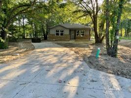 805 REDOAK Drive