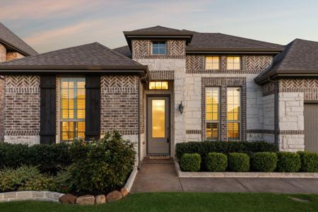 2908 Burgundy Trail