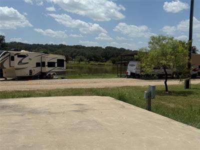 253 N Lakeside Circle