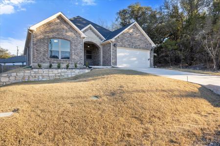 2519 Hillcrest Drive