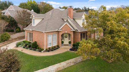 102 Weatherly Circle
