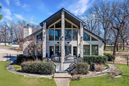 601 Yawl Drive
