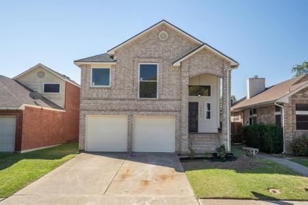 1390 Mimosa Lane