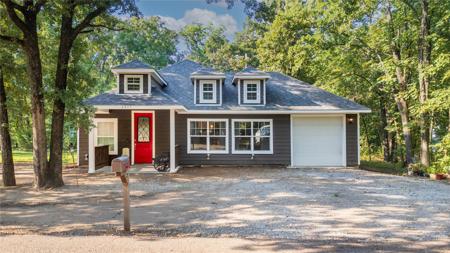 2435 Live Oak Street
