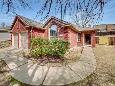 6136 Lake Vista Drive