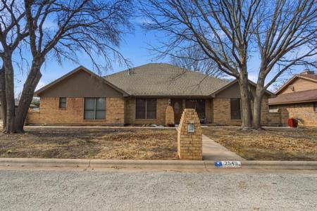 2549 Woodlake Drive