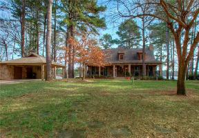 919 E Eagle Point Drive