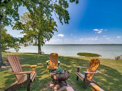 9959 Waterfront Trail