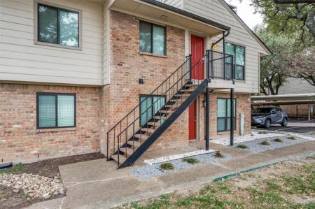6646 E Lovers Lane