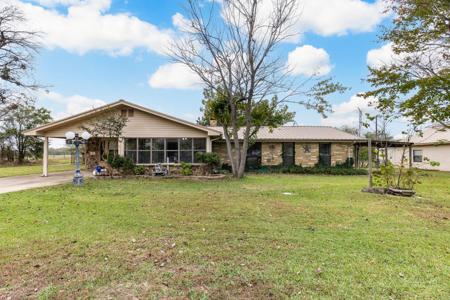 109 Swearingen Beach