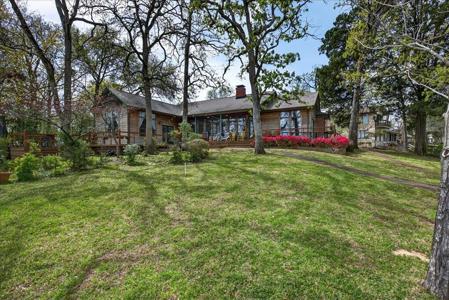 125 Lark Drive