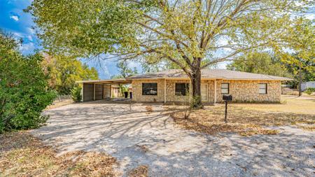 302 Yucca Court