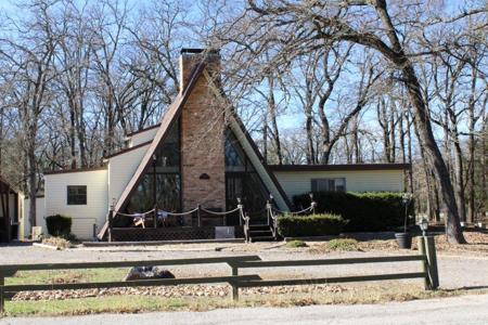 2629 Fox Point Road