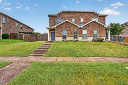1933 Timber Oaks Drive