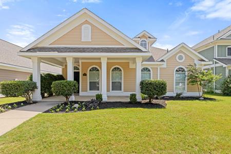 1046 Elm Drive