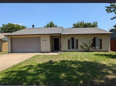 5209 Gates Drive