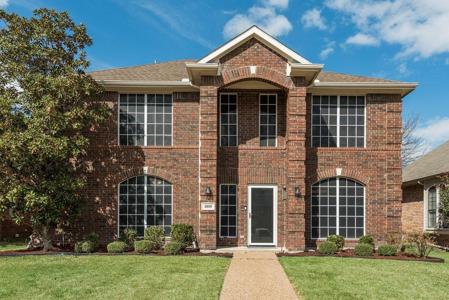 8809 Greenwood Trail