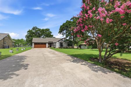 1344 Kiowa Drive E