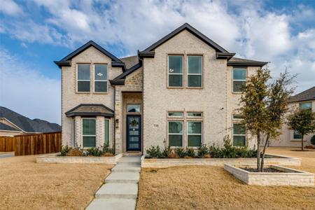1352 Peregrine Trail