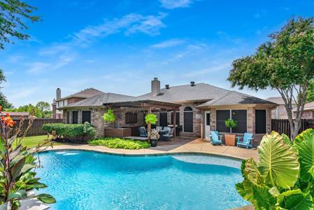 909 Bayshore Drive