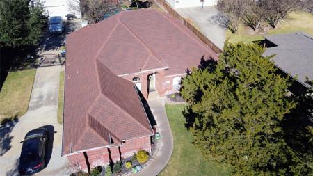 1006 Sandra Lane