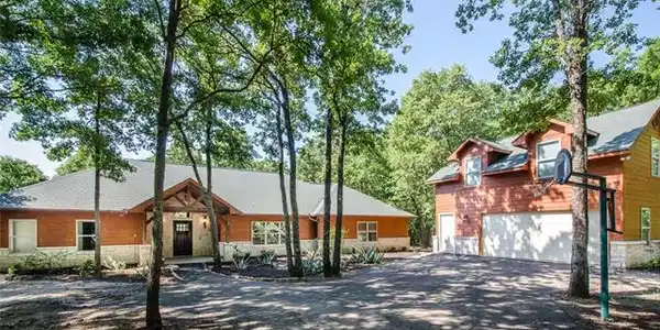 914 Waters Edge Drive Lot 129