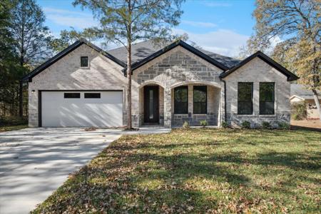 207 Driftwood Drive