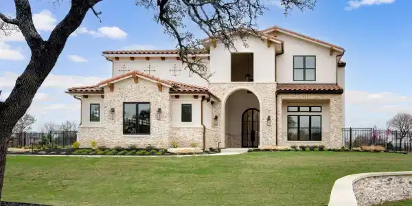 10621 Arrowhead Point Drive