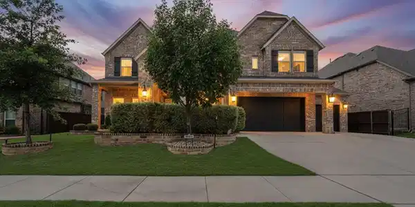 9913 Villa Verde Drive
