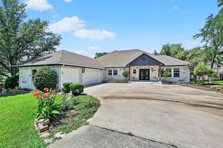 102 Noweta Place