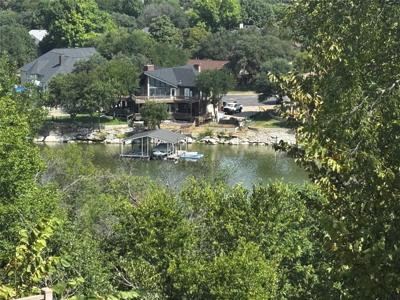 7704 Lakeview Circle