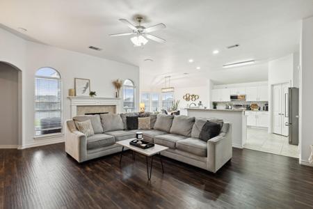 707 Bayshore Drive
