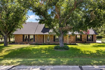 8901 Magnolia Vale Drive