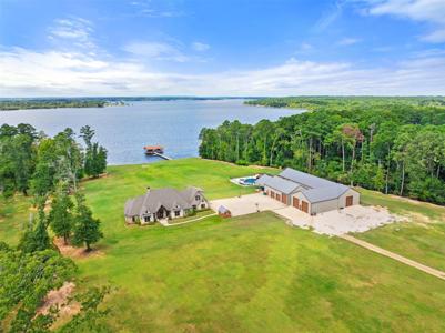 1147 Farm to Market 346 N