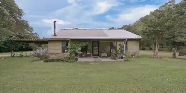 408 County Road 4856