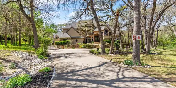 9 Eagle Point N