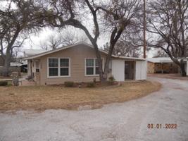 130 Lake Dr. Drive