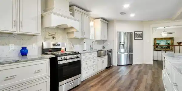 110 Vanshire Road W