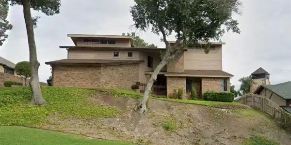 4000 Green Oak Drive