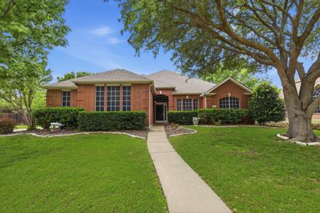 1811 Clear Summit Lane