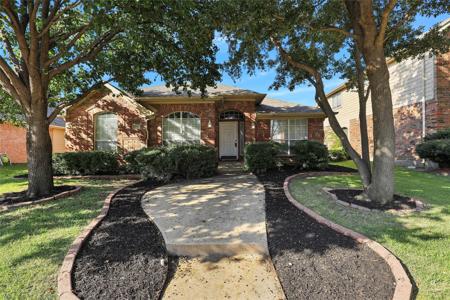 3812 Acacia Trail
