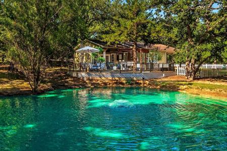 1032 Tanglewood Trail