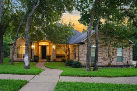3711 Windsor Parkway