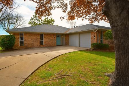 7210 Lakeshore Drive