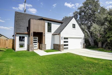 5807 Black Pine Circle