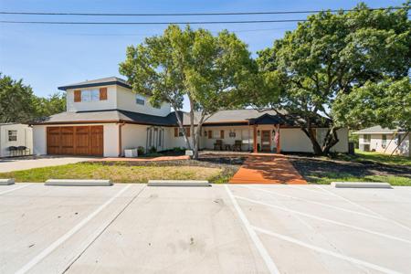 506 Crestwood Drive