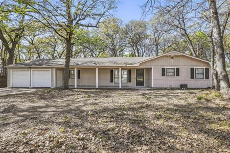 4918 Blue Water Circle